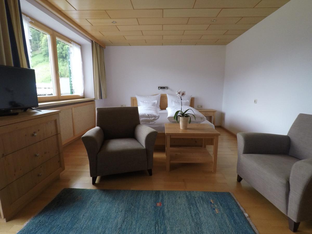 Ferienhaus Bergland Bizau Exteriör bild