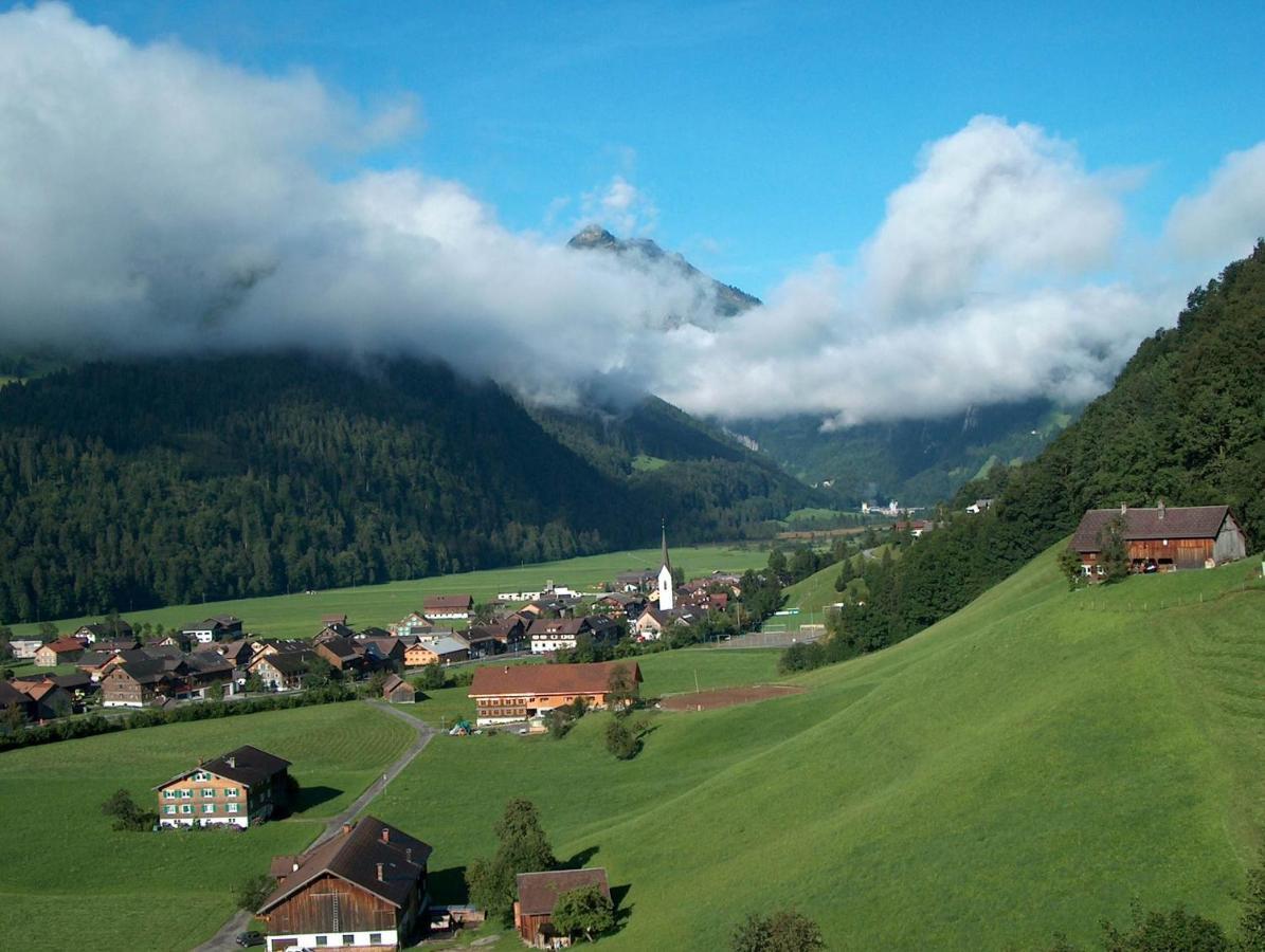 Ferienhaus Bergland Bizau Exteriör bild